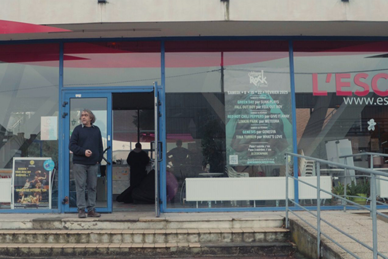 Tandem - DES NIMBES AU MONDE - CHRONIQUE D'UNE RÉSISTANCE THÉÂTRALE