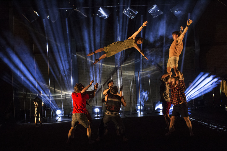main_title - Toss Jascha flys 2-Carnival Cinema.jpg