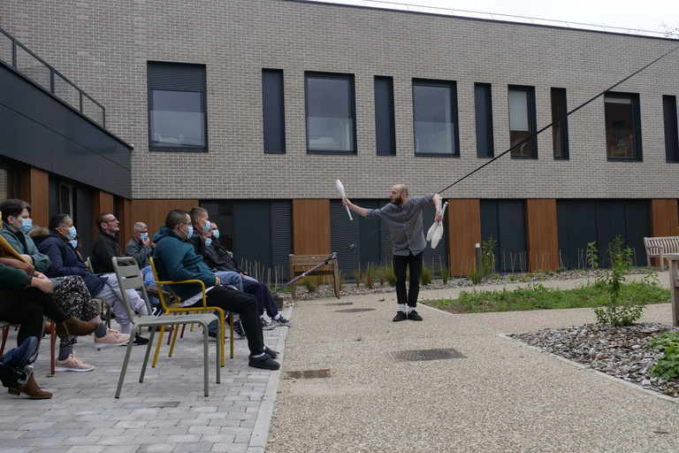 main_title - _1122869.jpg