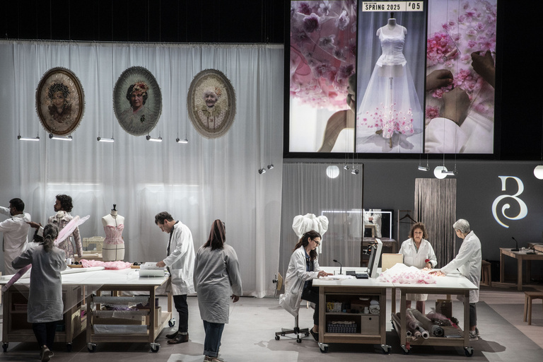 main_title - 20232024_LACRIMA_CarolineGuielaNguyen_©JeanLouisFernandez_CL0A7040.JPG