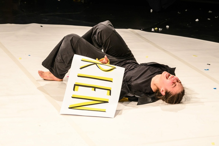 main_title - Theresa-Kuhn-©-Studio-Cui-Cui-Aude-Boissaye-scaled.jpg