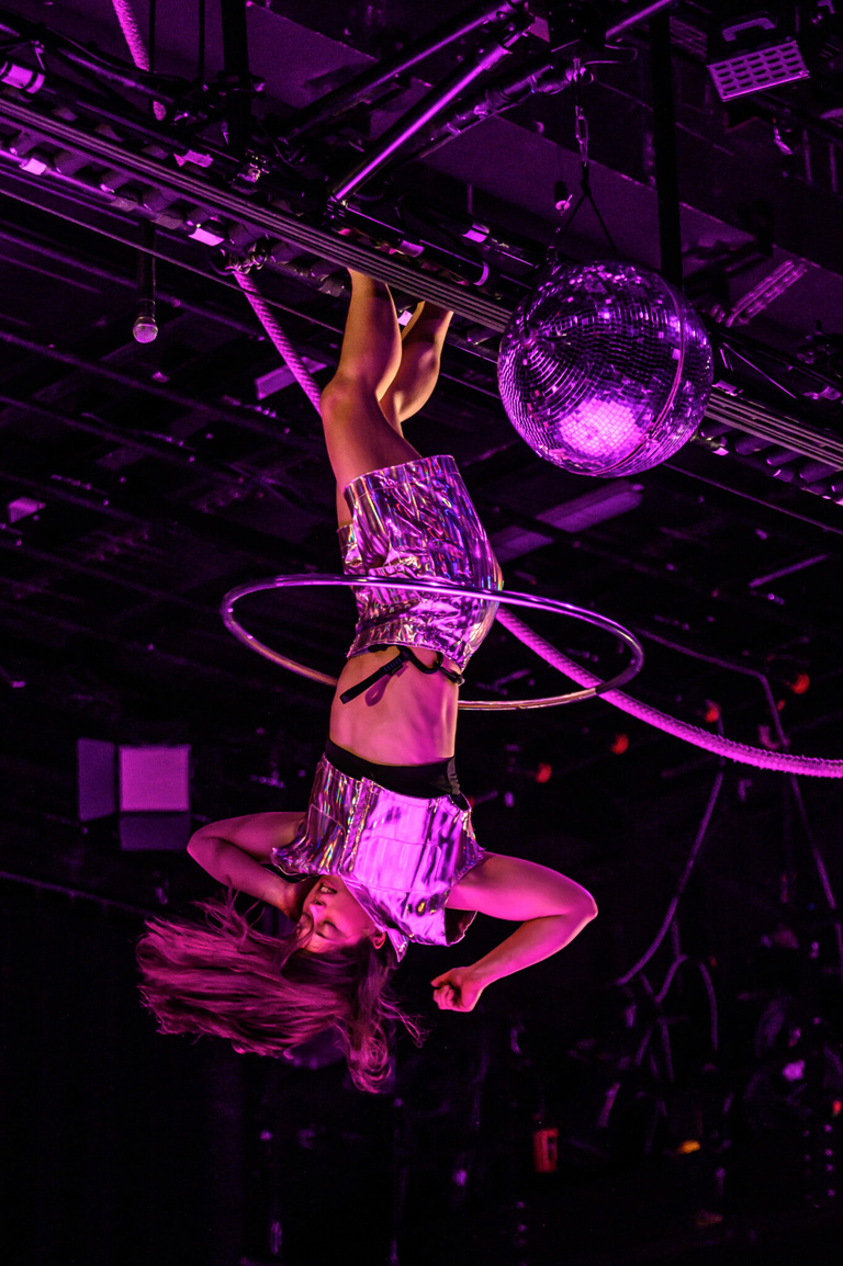 main_title - Theresa-Kuhn-2-©-Studio-Cui-Cui-Aude-Boissaye-scaled.jpg