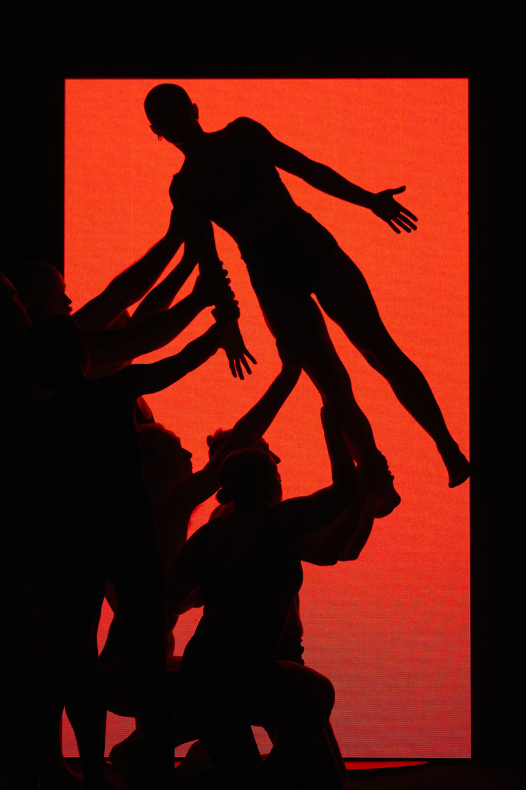 main_title - The Mirror - Andy Phillipson - 4633.jpg