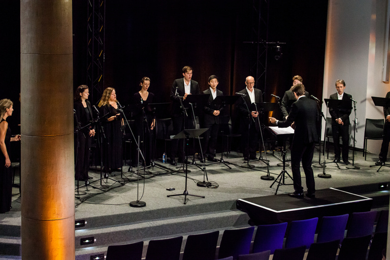 main_title - AnjaTho╠êlking_SWR_EXP_Nono_2024-5055.jpg