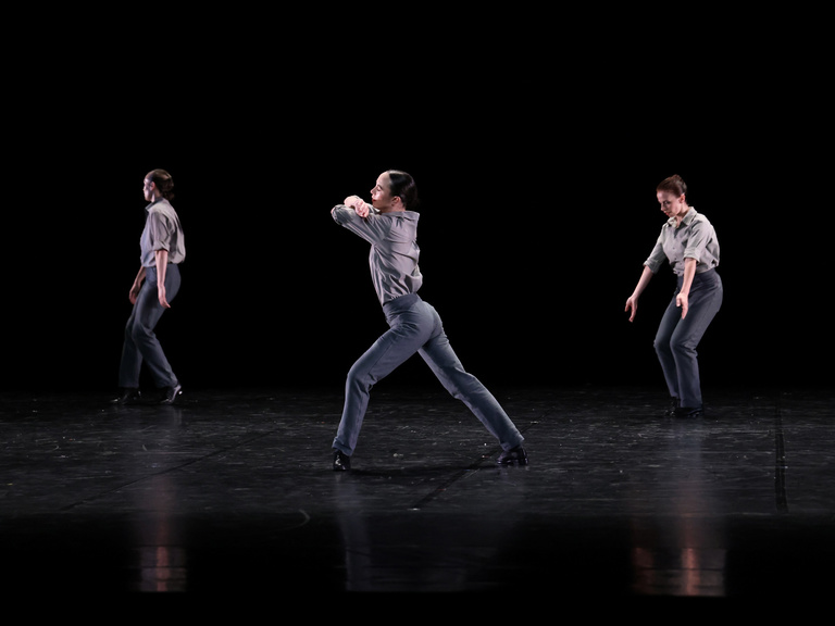 main_title - The-Fugue---Twyla-Tharp-(c)-Cesar-Vayssié-1.jpg